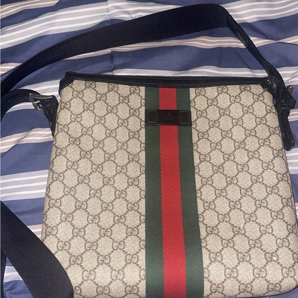 Gucci purse